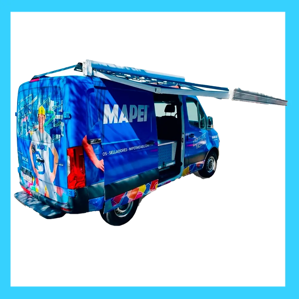 EQUIPAMIENTO CON TOLDO REBATIBLE Y PORTA EQUIPAJE SOBRE FURGÓN