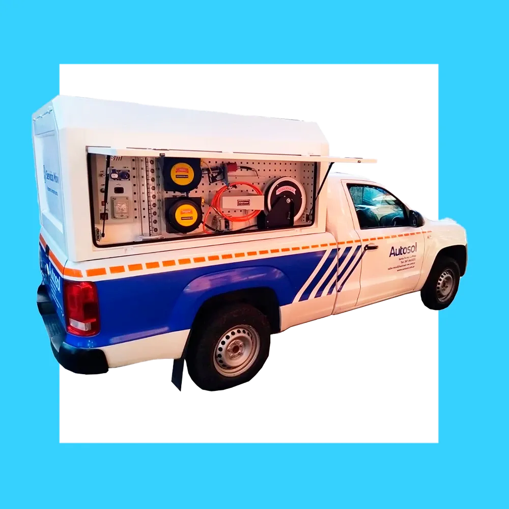 EQUIPAMIENTOS PARA LUBRICACIÓN Y TALLER MÓVIL SOBRE PICK UP CABINA SIMPLE